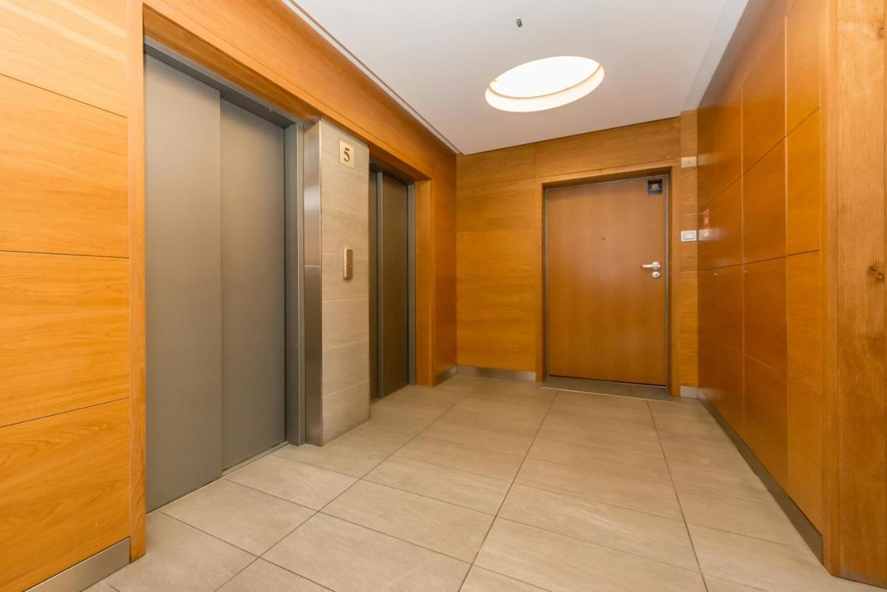 Gdanski Business Center Apartments Варшава Екстериор снимка