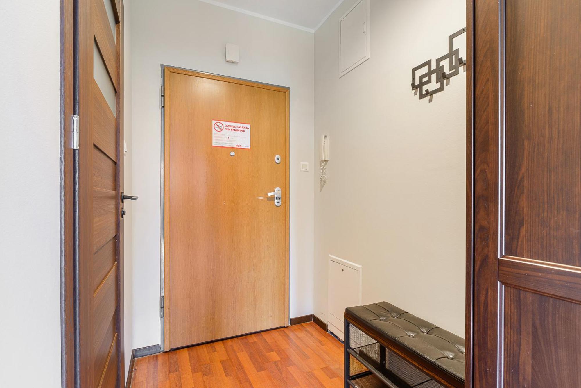 Gdanski Business Center Apartments Варшава Екстериор снимка