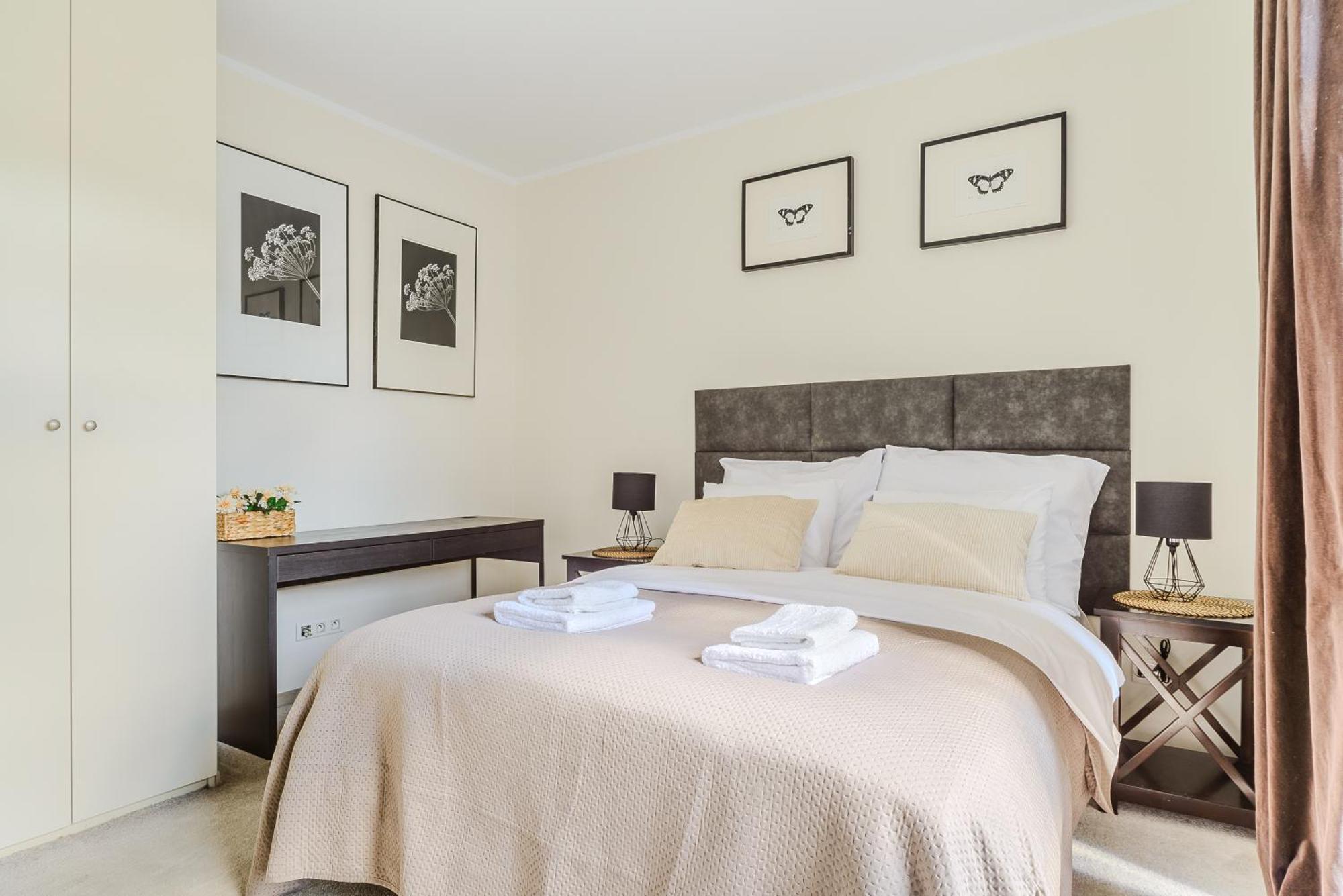 Gdanski Business Center Apartments Варшава Екстериор снимка